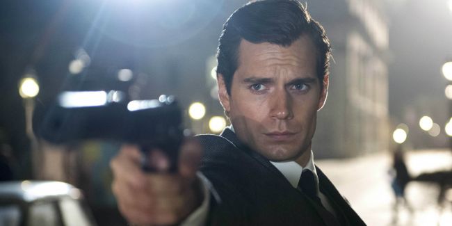 Henry Cavill não descarta interpretar James Bond